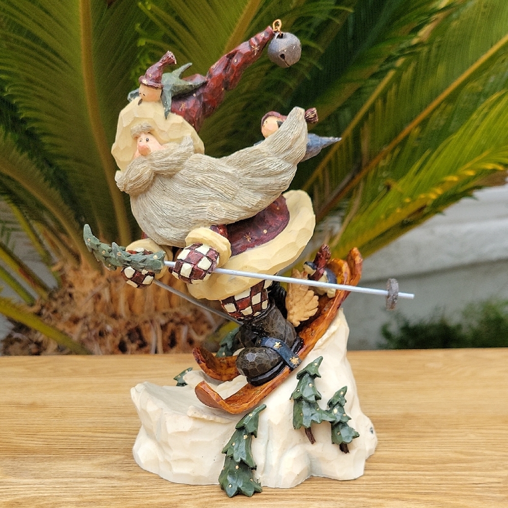 1998 The Boyds Collection Limited Edition #5301 "Santa...In a Nick of Time"